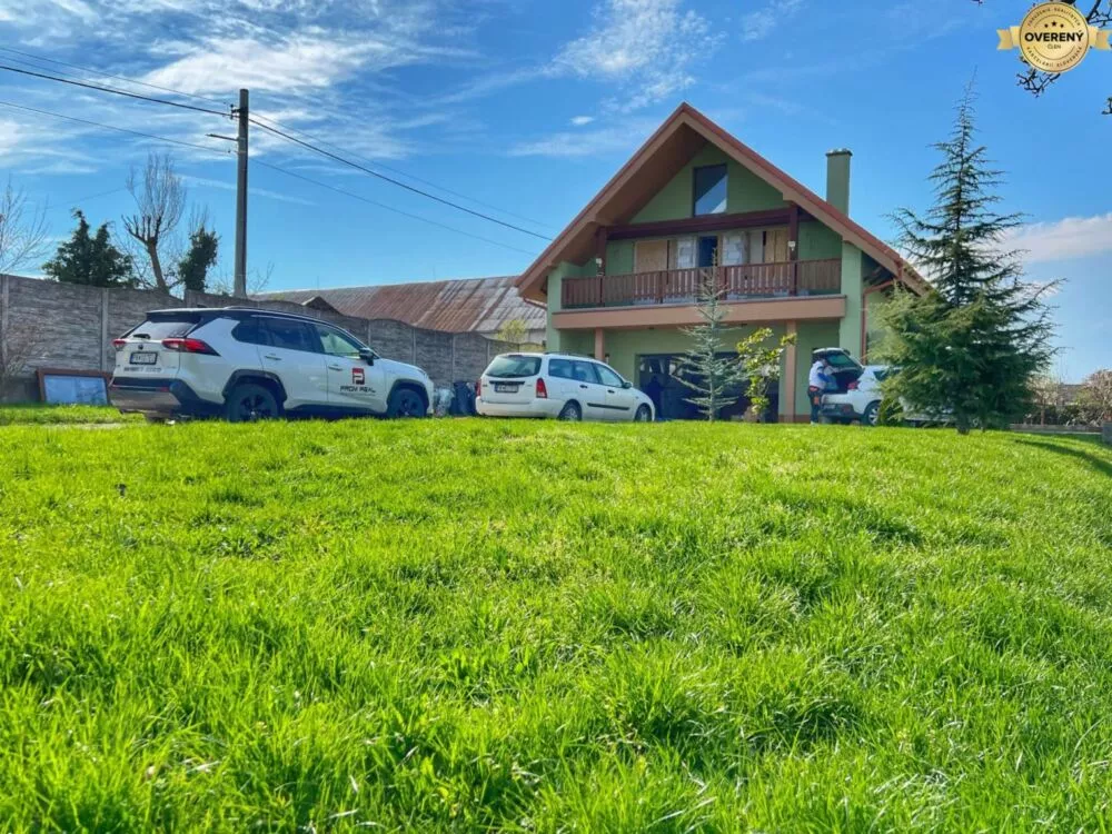 Rodinný dom na predaj 282m2, Lipová, Pezinok, 159070_0