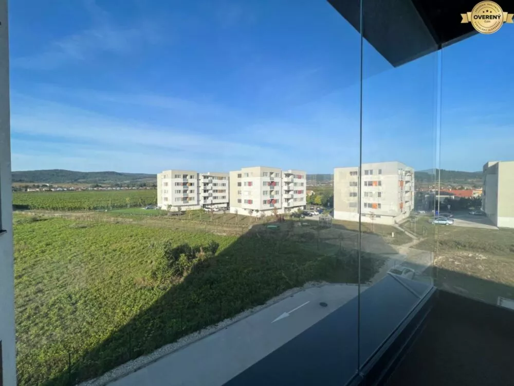 4 izbový byt na predaj 150m2, Obchodná, Pezinok, 159079_3