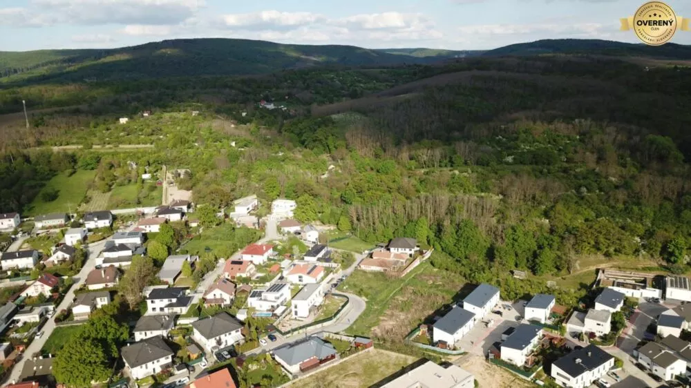 Pozemok pre rod. domy na predaj 942m2, Na vyhliadke, Stupava, 159201_0