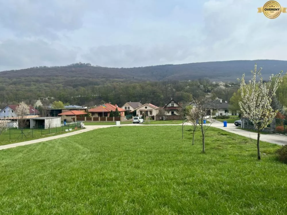 Pozemok pre rod. domy na predaj 1026m2, Borinka, Borinka, 159208_0