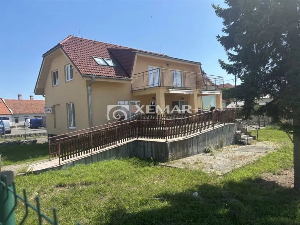 Objekt pre obchod na predaj 275m2, Žiar nad Hronom, 159246_1