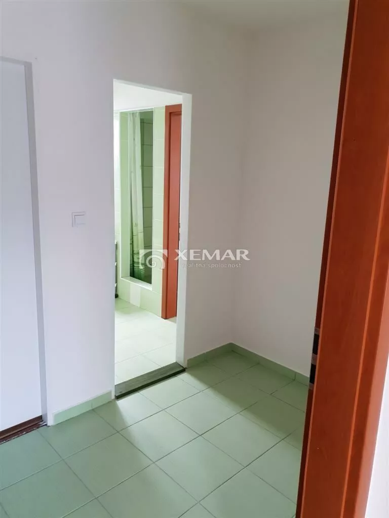 Objekt pre obchod na predaj 275m2, Žiar nad Hronom, 159246_13