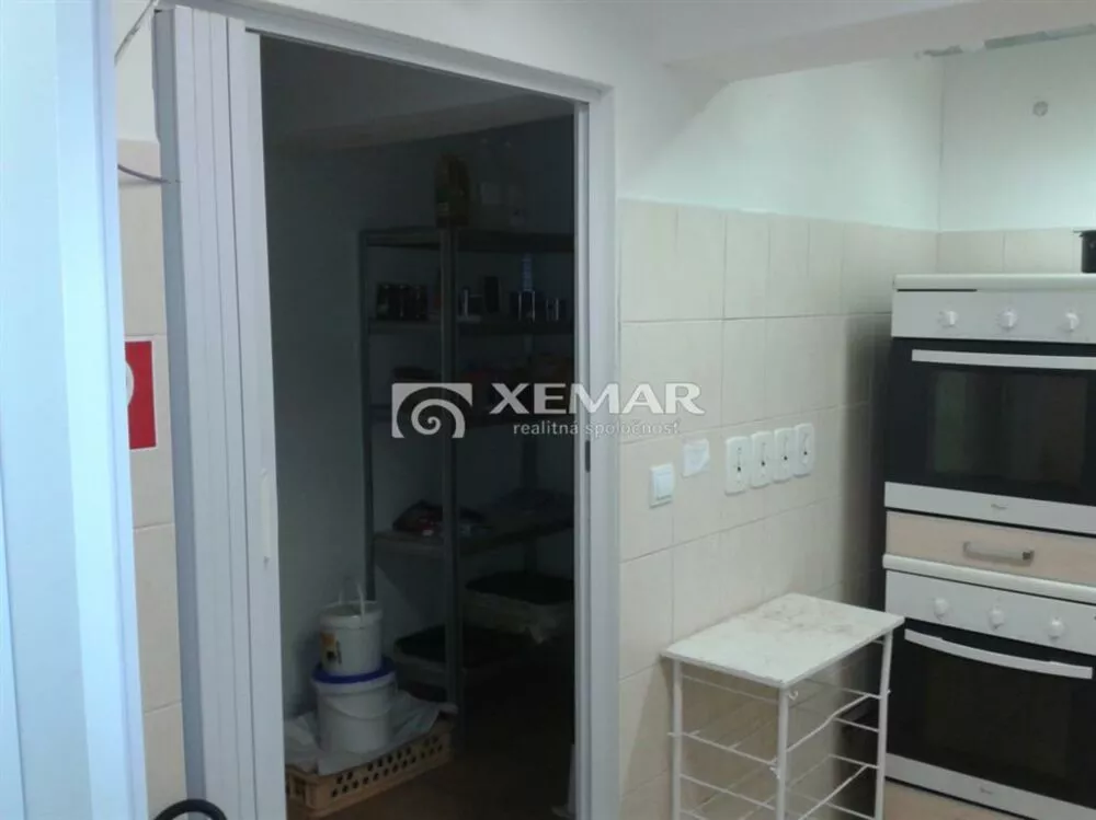 Objekt pre obchod na predaj 275m2, Žiar nad Hronom, 159246_22