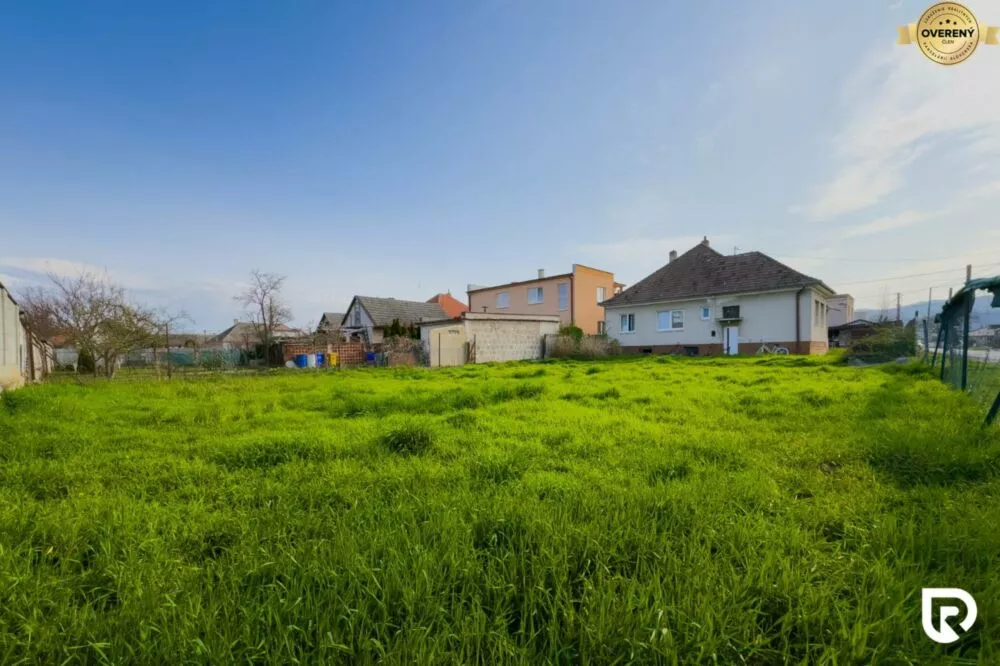 Pozemok pre rod. domy na predaj 352m2, Potvorice, Potvorice, 159509_1