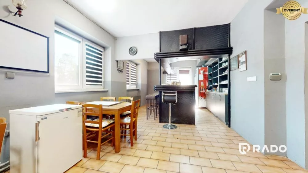 Reštauračné priestory na prenájom 190m2, Výstrkov, Bánovce nad Bebravou, 159513_1