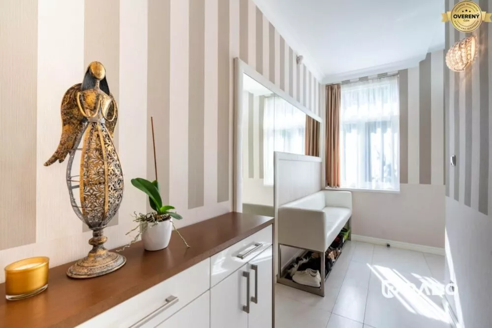 Rodinná vila na predaj 483m2, Kollárova, Trenčín, 159545_1