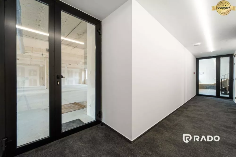 Kancelárie, admin. priestory na prenájom 323m2, Námestie sv. Anny, Trenčín, 159551_8