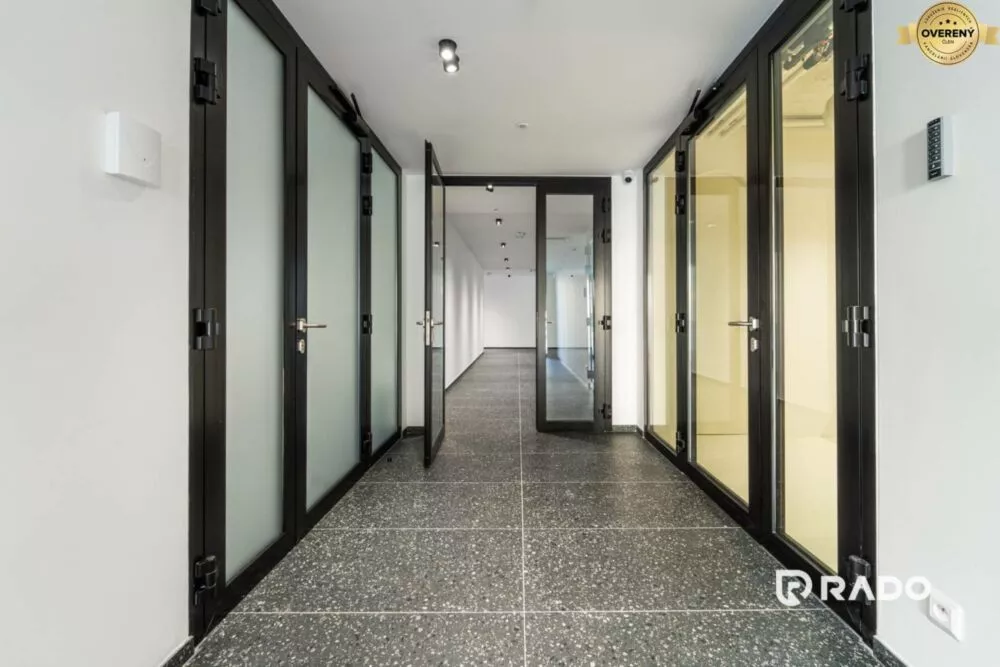 Kancelárie, admin. priestory na prenájom 323m2, Námestie sv. Anny, Trenčín, 159551_10