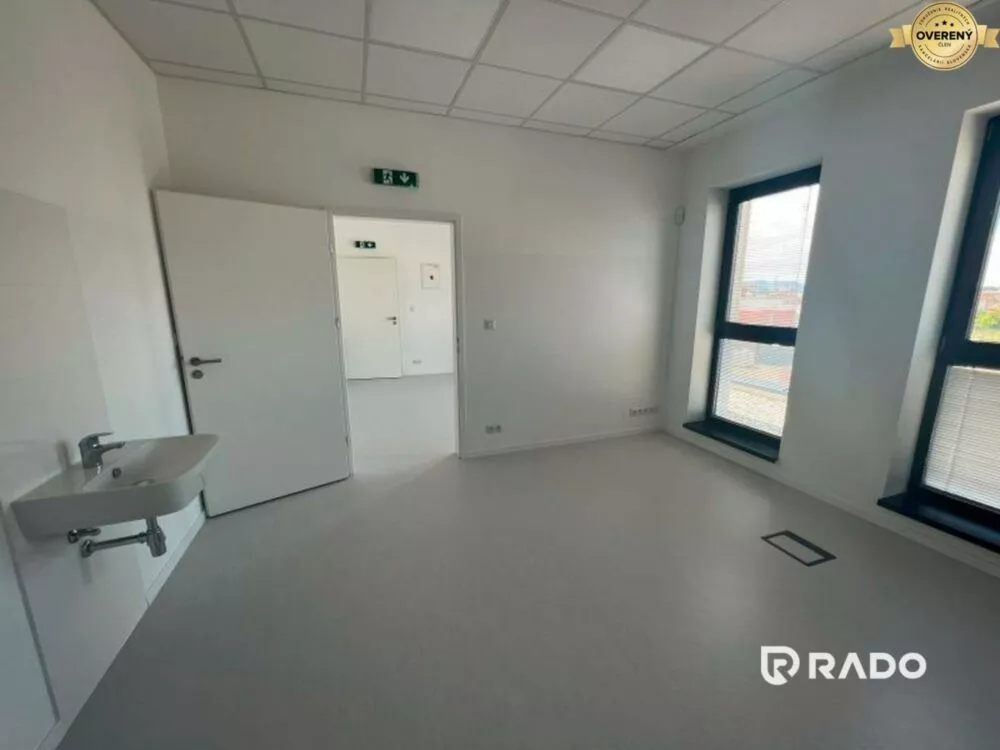 Obchodné priestory na prenájom 32m2, Vladimíra Predmerského, Trenčín, 159694_5