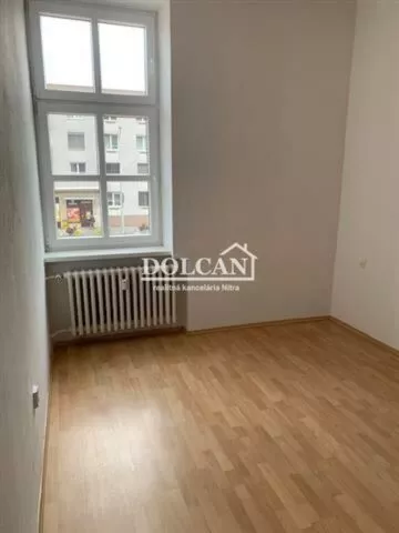 Kancelárie, admin. priestory na prenájom 47m2, Štefánikova, Nitra, 159727_0