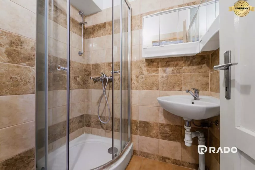 Rodinný dom na predaj 324m2, Kpt. Jaroša, Trenčín, 159732_9