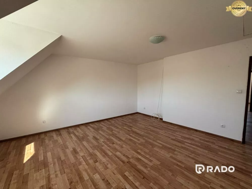 Rodinný dom na predaj 220m2, Horňany, 159768_8