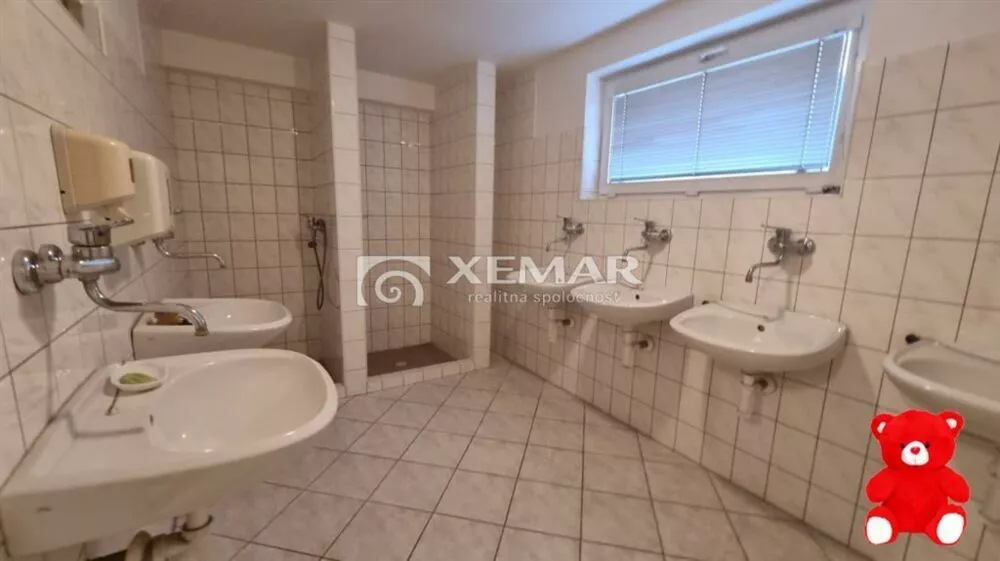 Priemyselná zóna na predaj 2950m2, Strojárenská, Valaská, 158520_6