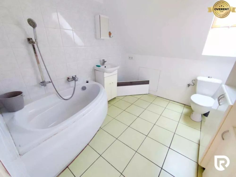 Rodinný dom na predaj 140m2, Hradište, 159857_8