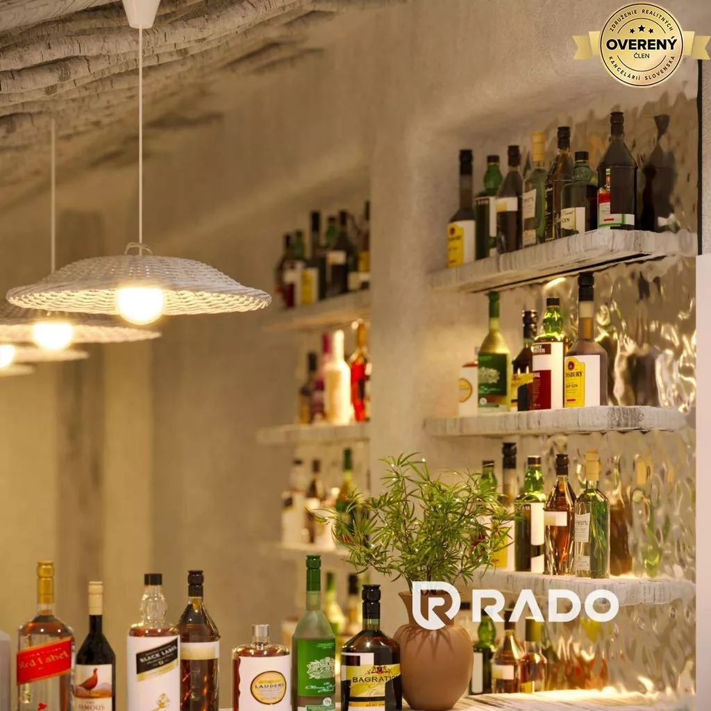 Obchodné priestory na prenájom 187m2, Štúrovo námestie, Trenčín, 159861_1