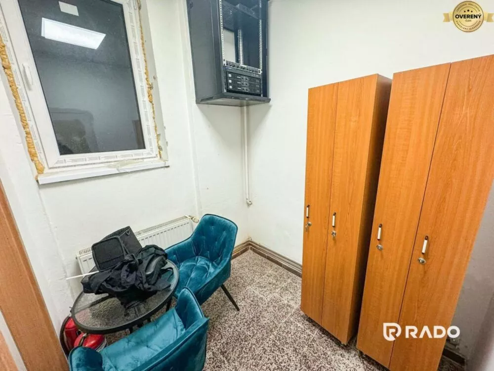 Obchodné priestory na prenájom 187m2, Štúrovo námestie, Trenčín, 159861_14