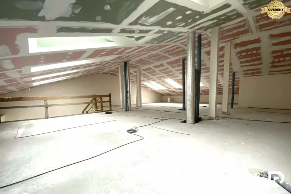 5 a viac izbový byt na predaj 222m2, Nádražná, Trenčianske Teplice, 159893_5