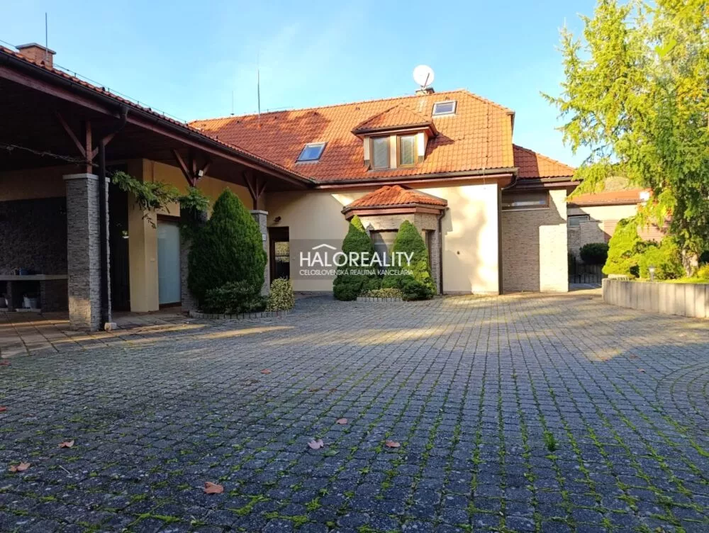 Rodinný dom na predaj 260m2, Podhradie, 160241_1