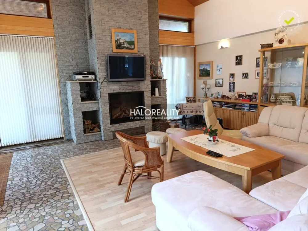 Rodinný dom na predaj 260m2, Podhradie, 160241_13