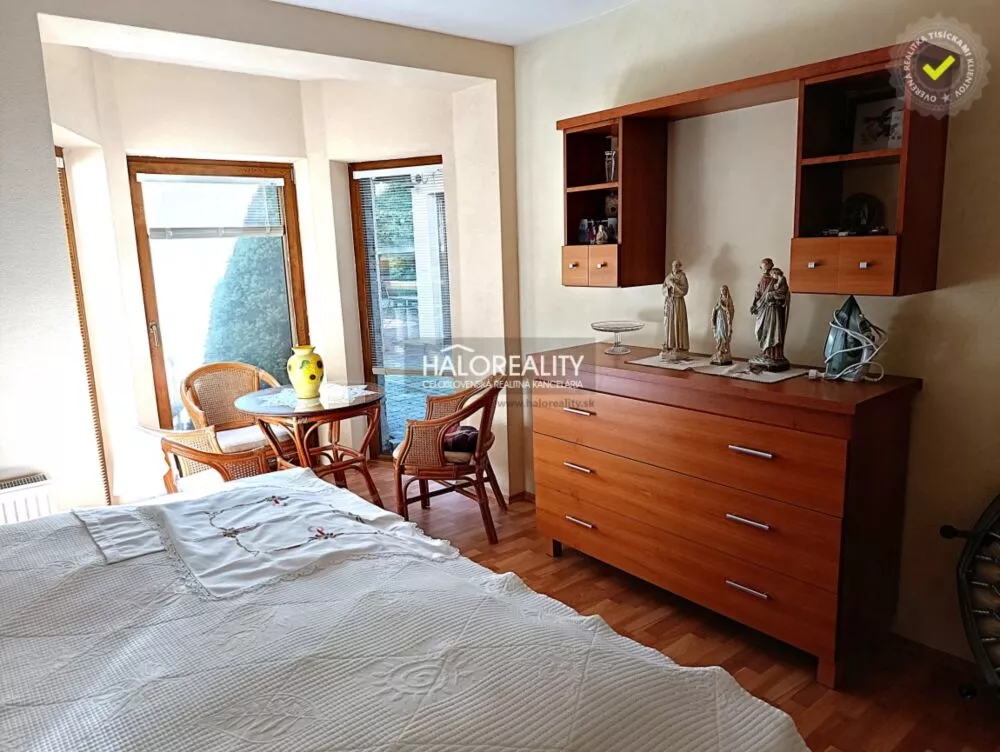 Rodinný dom na predaj 260m2, Podhradie, 160241_15
