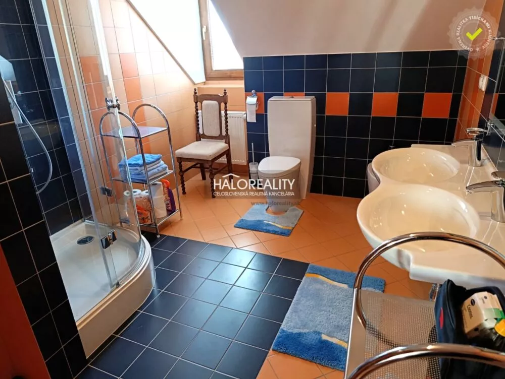 Rodinný dom na predaj 260m2, Podhradie, 160241_20