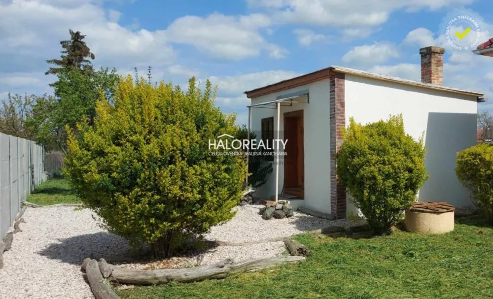 Pozemok pre rod. domy na predaj 613m2, Váhovce, 160367_1