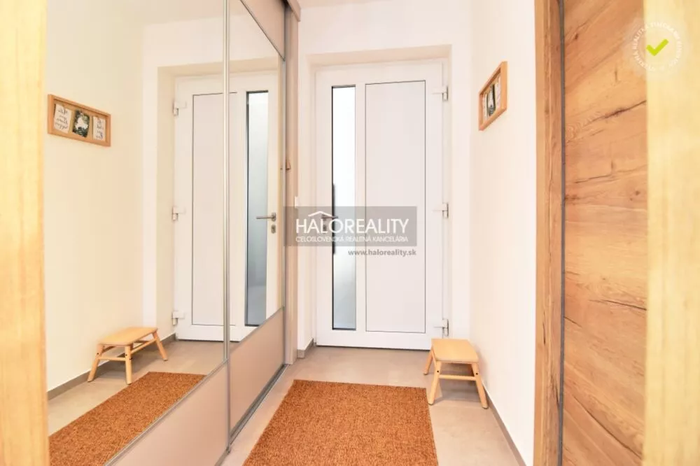 4 izbový byt na predaj 151m2, Rovinka, 160630_1