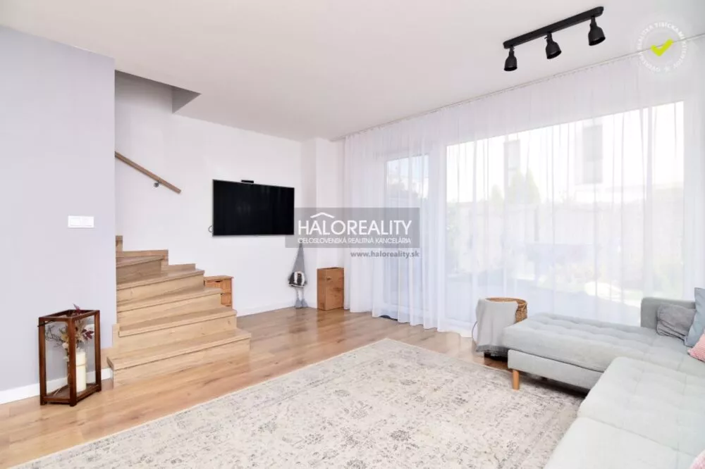 4 izbový byt na predaj 151m2, Rovinka, 160630_4