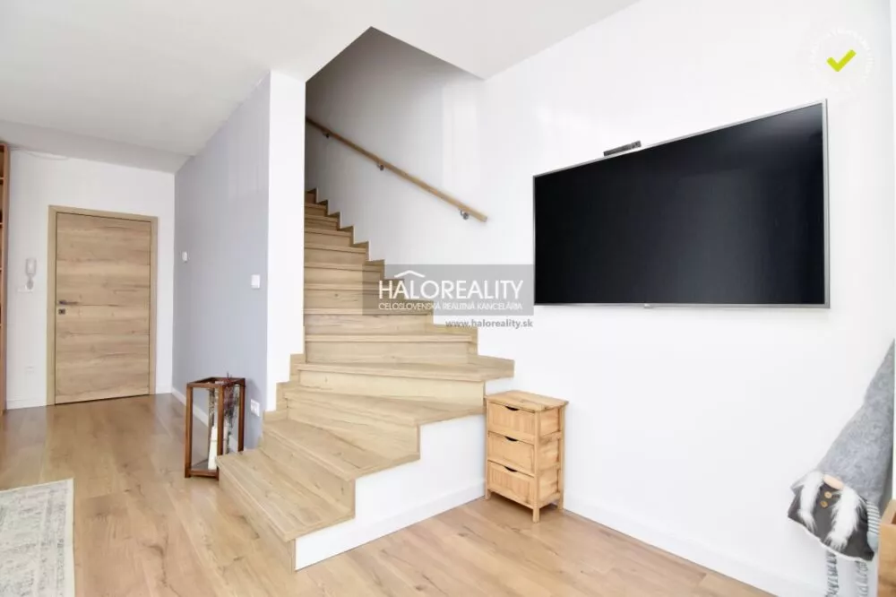 4 izbový byt na predaj 151m2, Rovinka, 160630_5