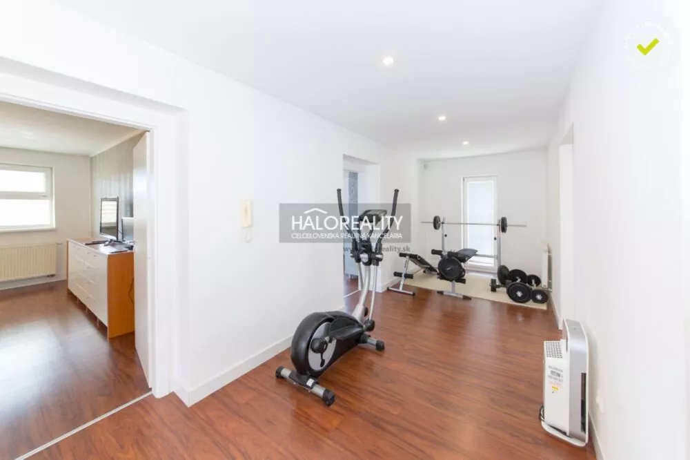 Rodinný dom na predaj 354m2, Bratislava - Vrakuňa, 160768_16