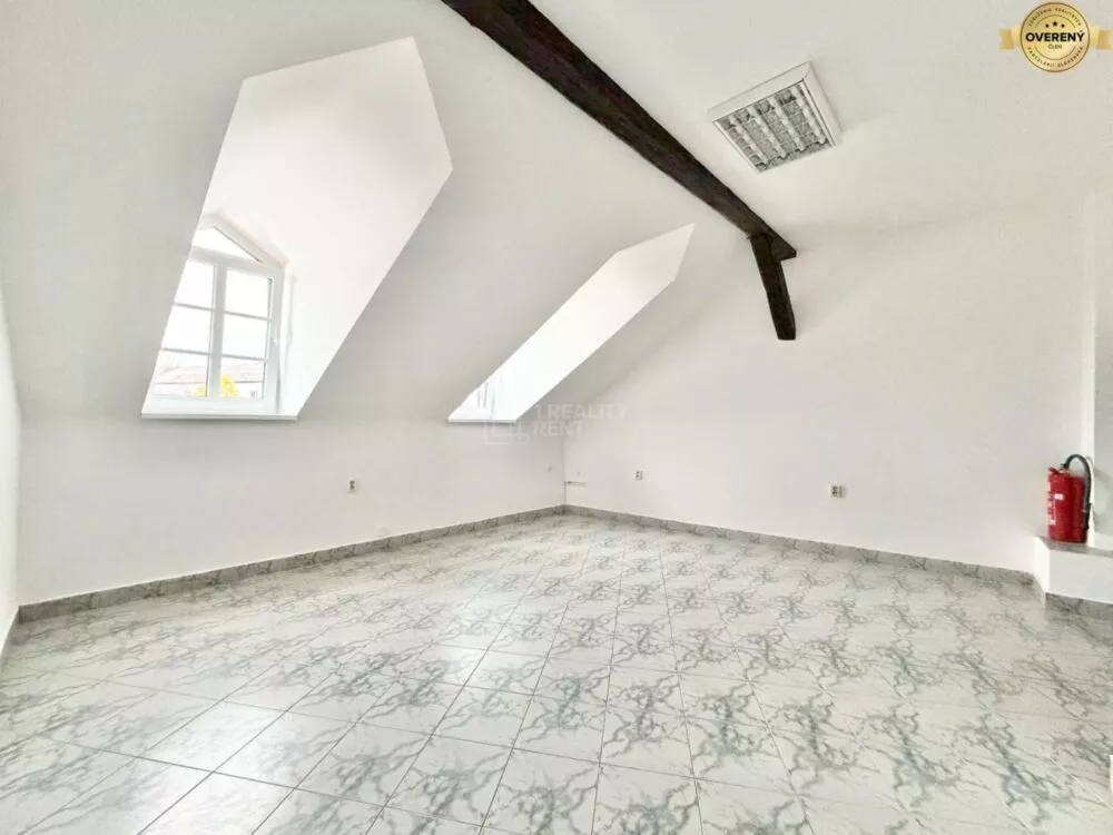 Kancelárie, admin. priestory na prenájom 24m2, Jozefa Miloslava Hurbana, Žilina, 160354_1