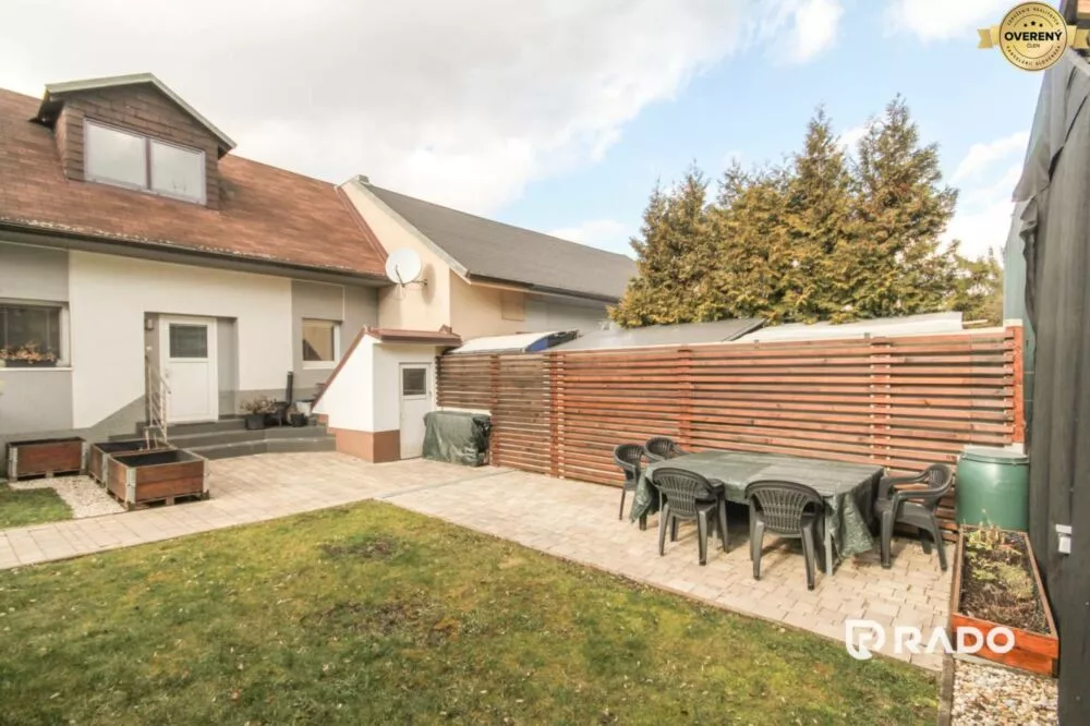 Rodinný dom na predaj 590m2, M. R. Štefánika, Trenčianska Teplá, 161699_0