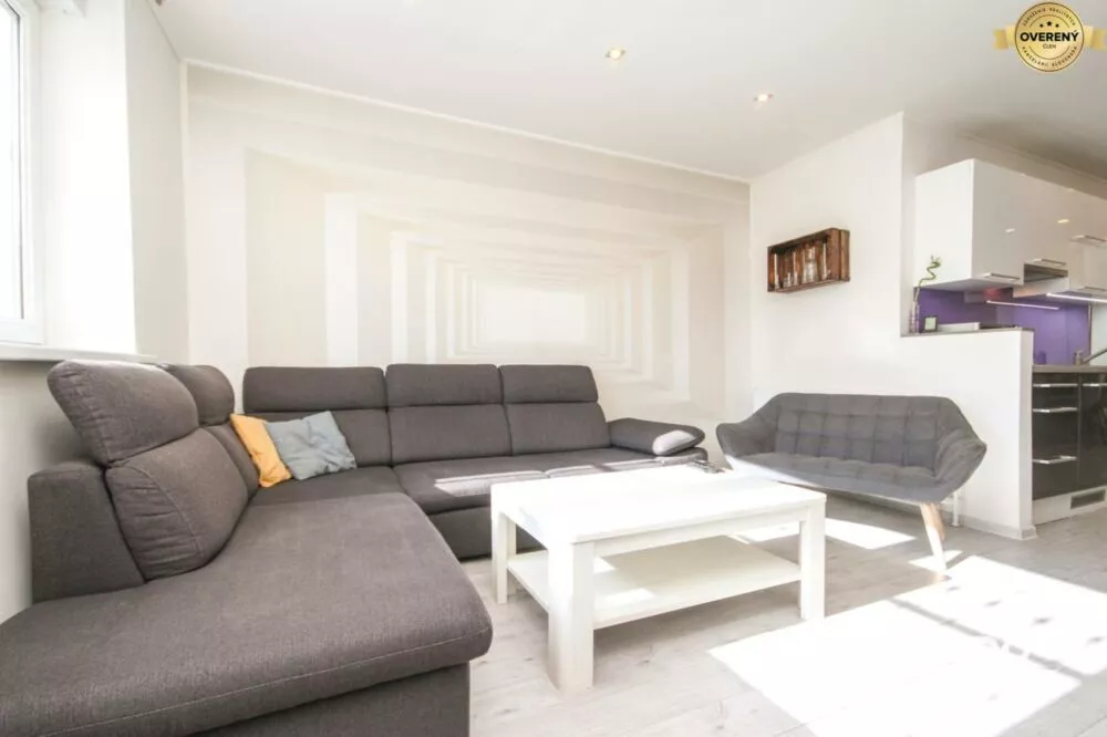 Rodinný dom na predaj 590m2, M. R. Štefánika, Trenčianska Teplá, 161699_2