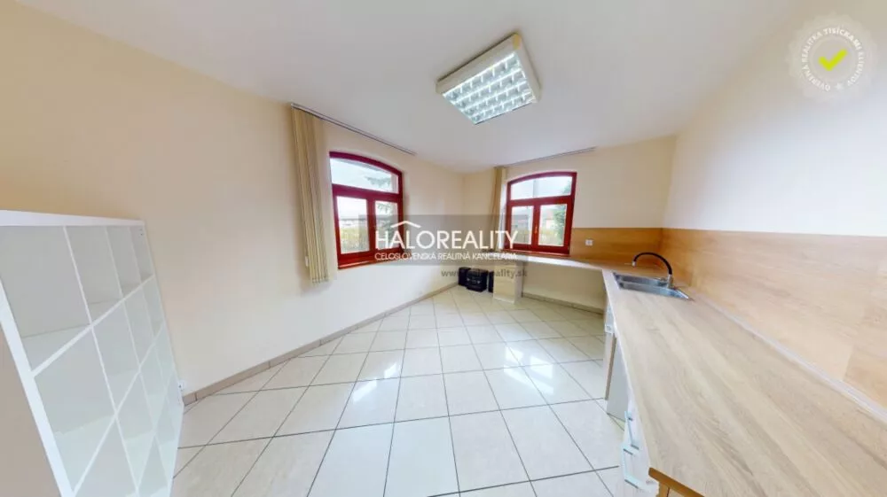 Polyfunkčný objekt na prenájom 1250m2, Žiar nad Hronom, 162043_7