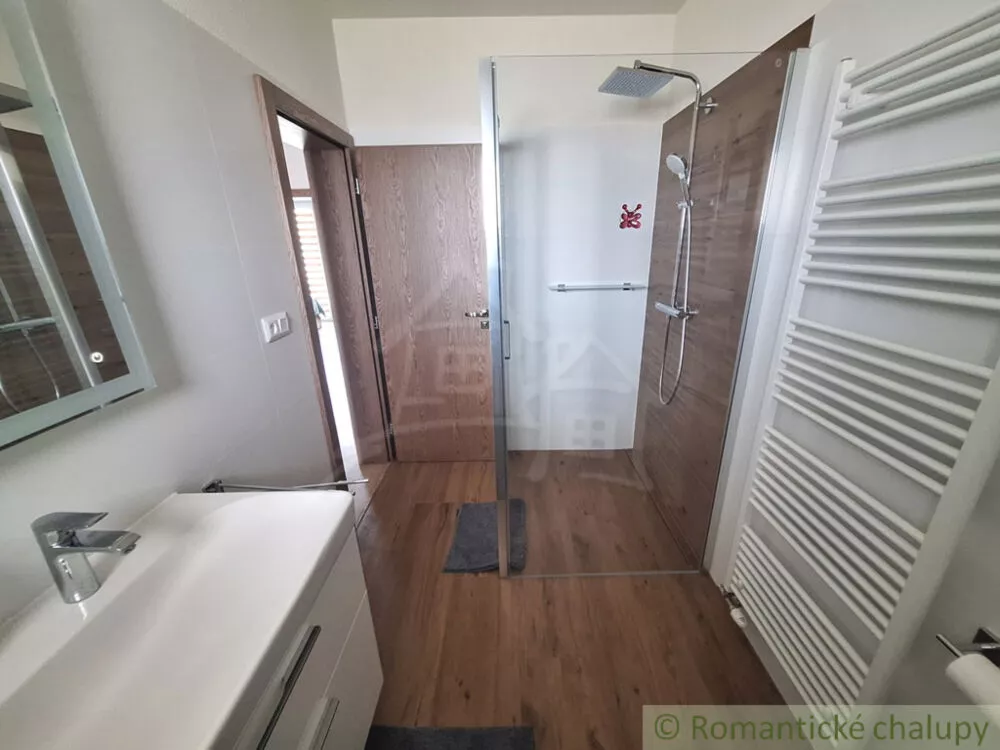 Rodinný dom na predaj 90m2, Ivachnová, 160817_31