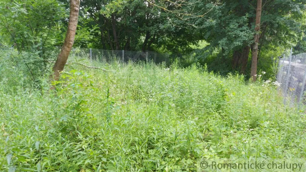 Pozemok pre rod. domy na predaj 345m2, Holíč, 161170_1