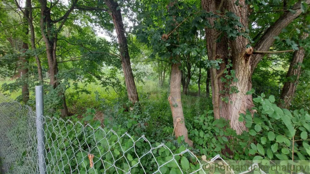 Pozemok pre rod. domy na predaj 410m2, Holíč, 160619_2