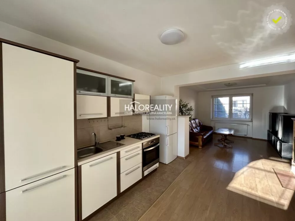 Rodinný dom na predaj 193m2, Lehota pod Vtáčnikom, 160546_15