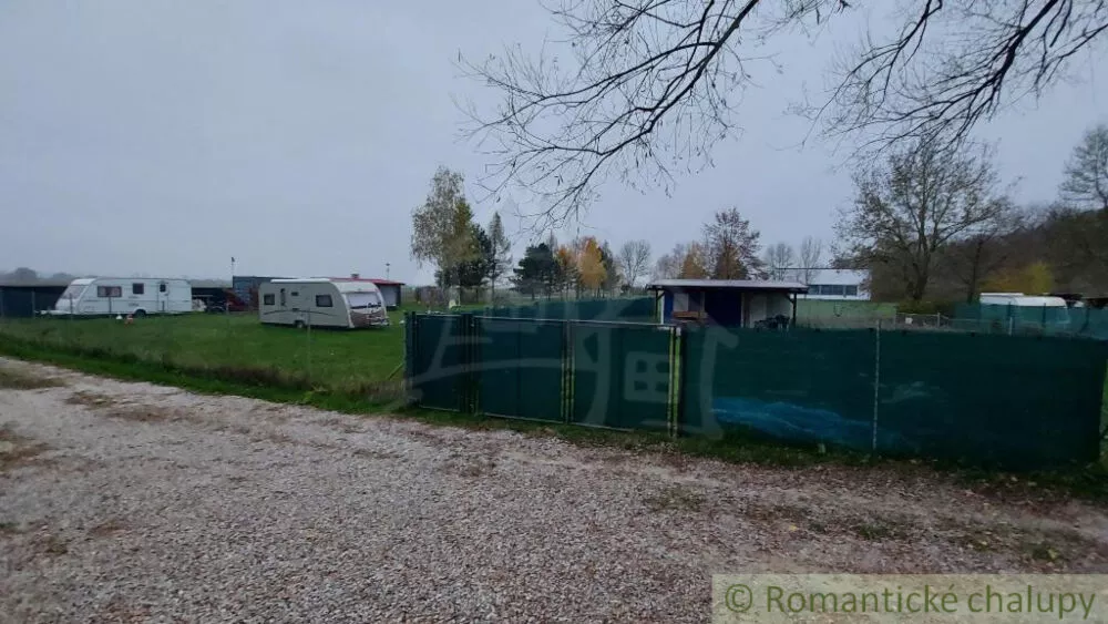 Pozemok pre rod. domy na predaj 306m2, Holíč, 148310_2