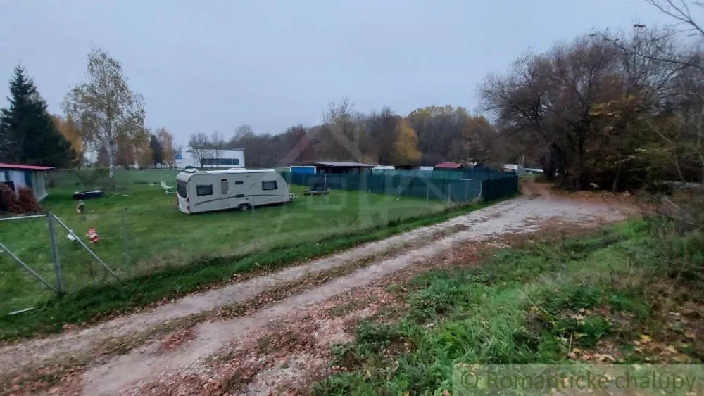 Pozemok pre rod. domy na predaj 306m2, Holíč, 148310_3