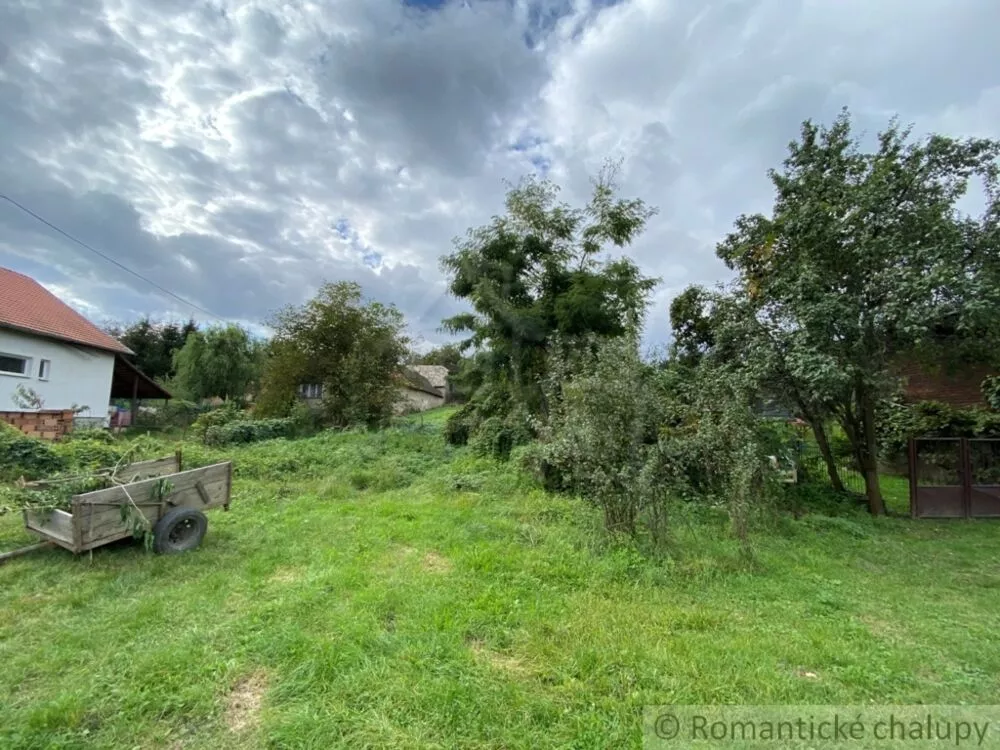 Pozemok pre rod. domy na predaj 1771m2, Ozdín, 92688_2