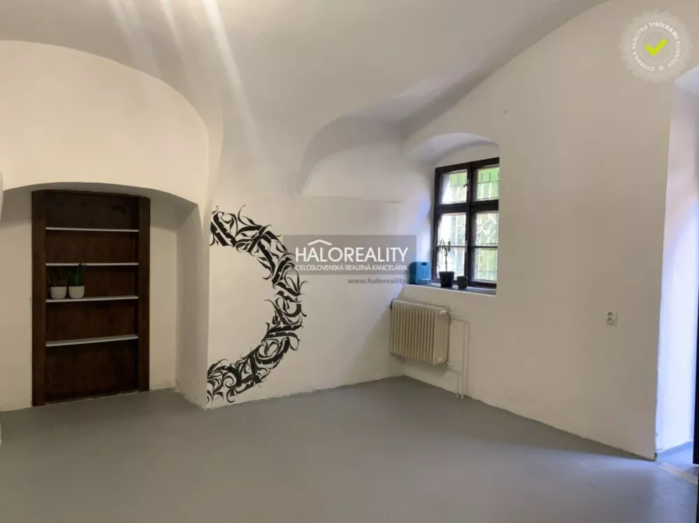 Administratívny objekt na prenájom 48m2, Banská Bystrica, 163461_1