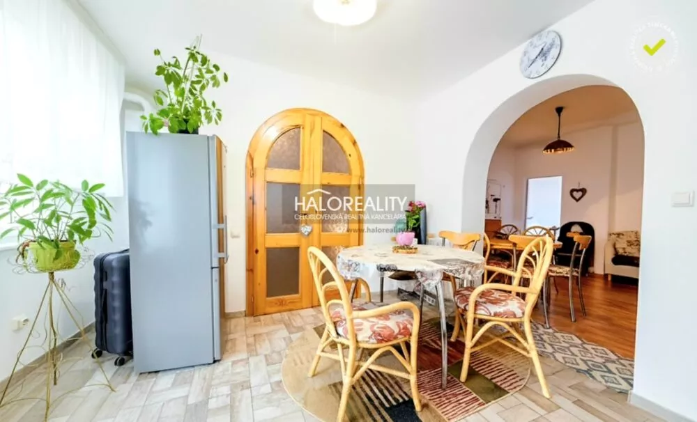 Rodinný dom na predaj 250m2, Komárno, 163538_2