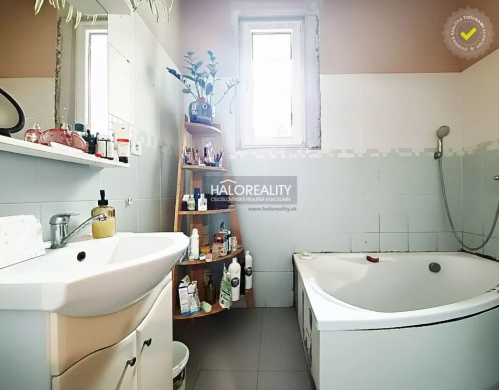 Rodinný dom na predaj 250m2, Komárno, 163538_11