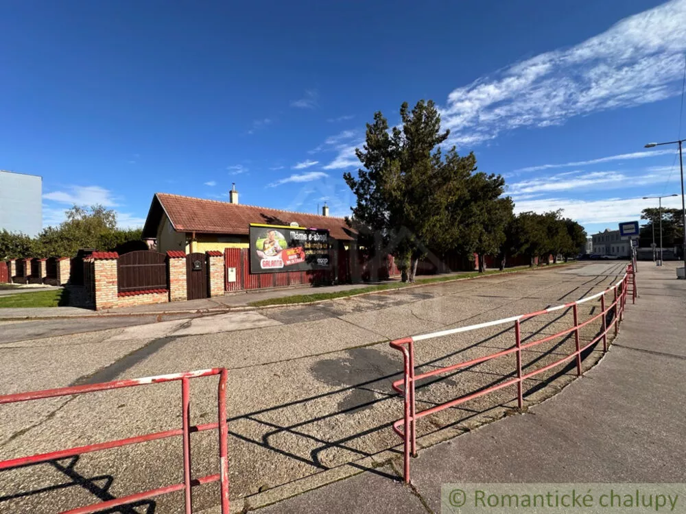 Pozemok pre rod. domy na predaj 1670m2, Galanta, 145824_1