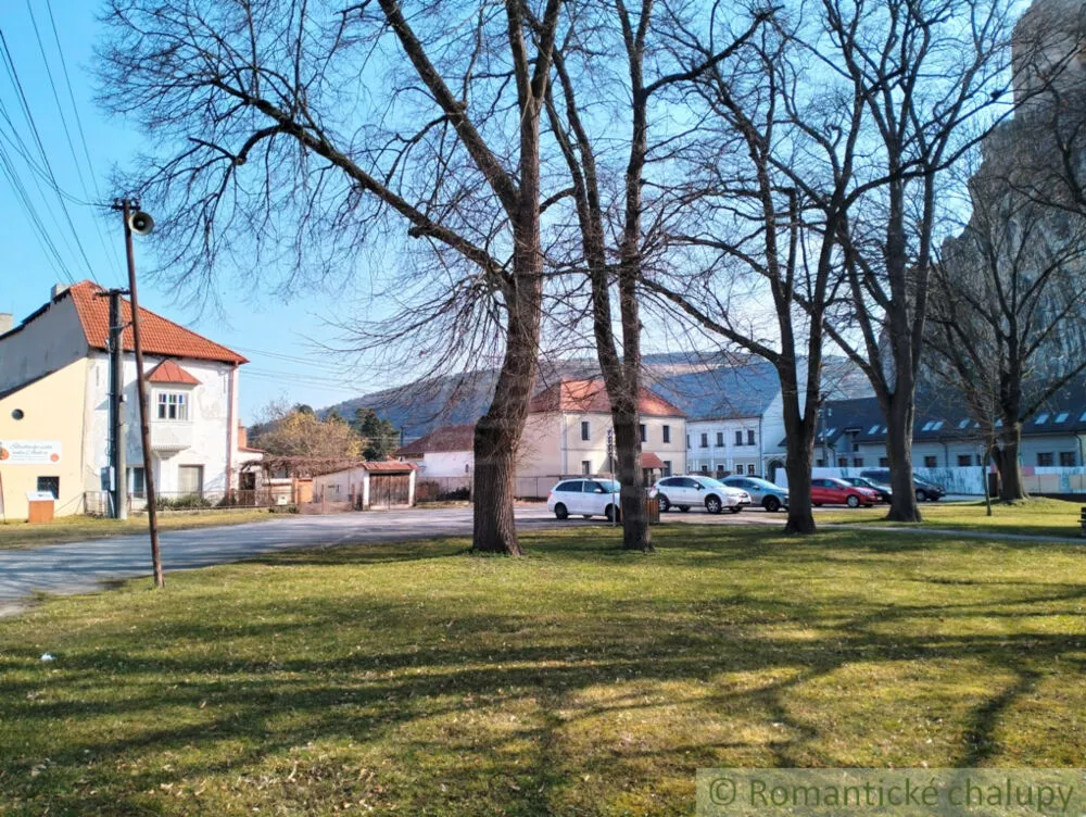 Rodinný dom na predaj 220m2, Beckov, 151249_42