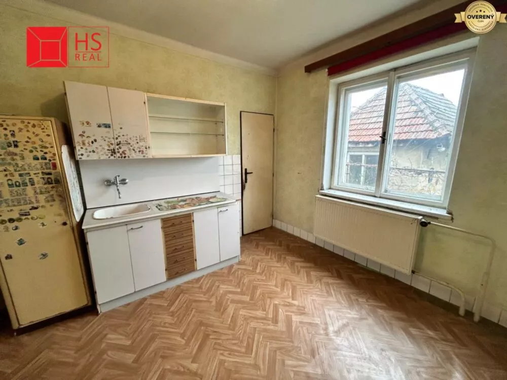 Rodinný dom na predaj 110m2, Bešeňovská ulica, Dvory nad Žitavou, 163832_1