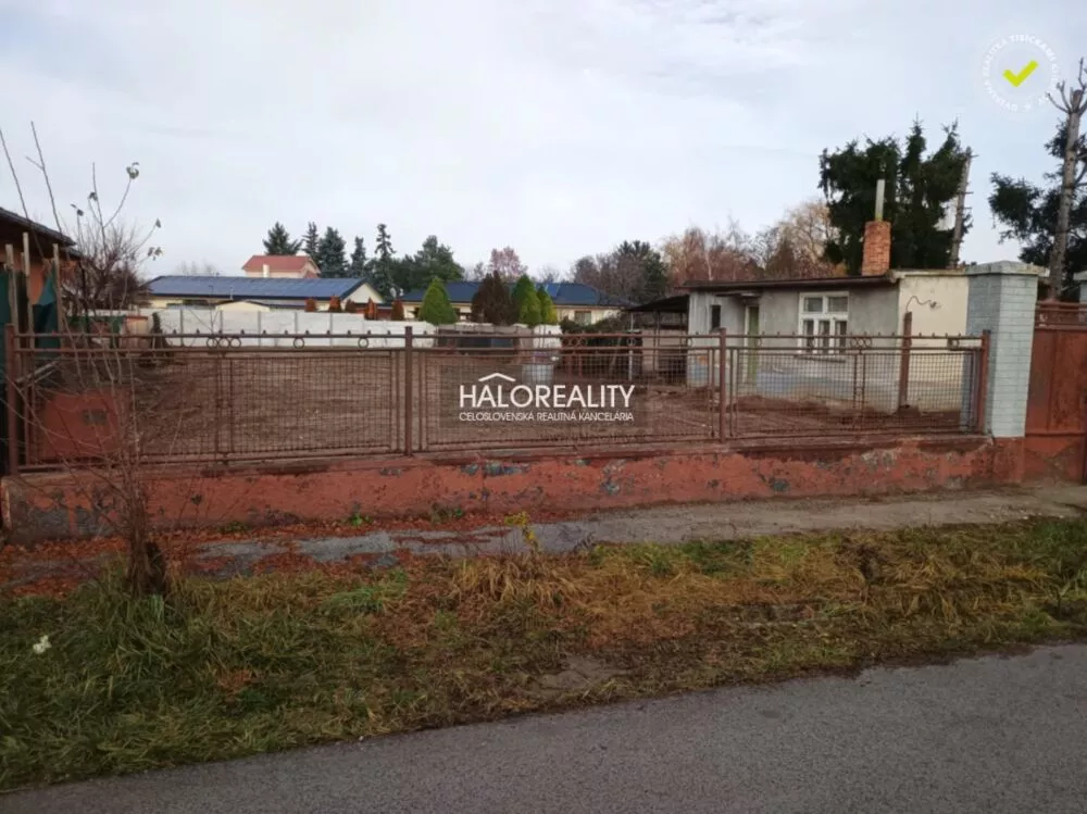 Pozemok pre rod. domy na predaj 824m2, Váhovce, 163852_3