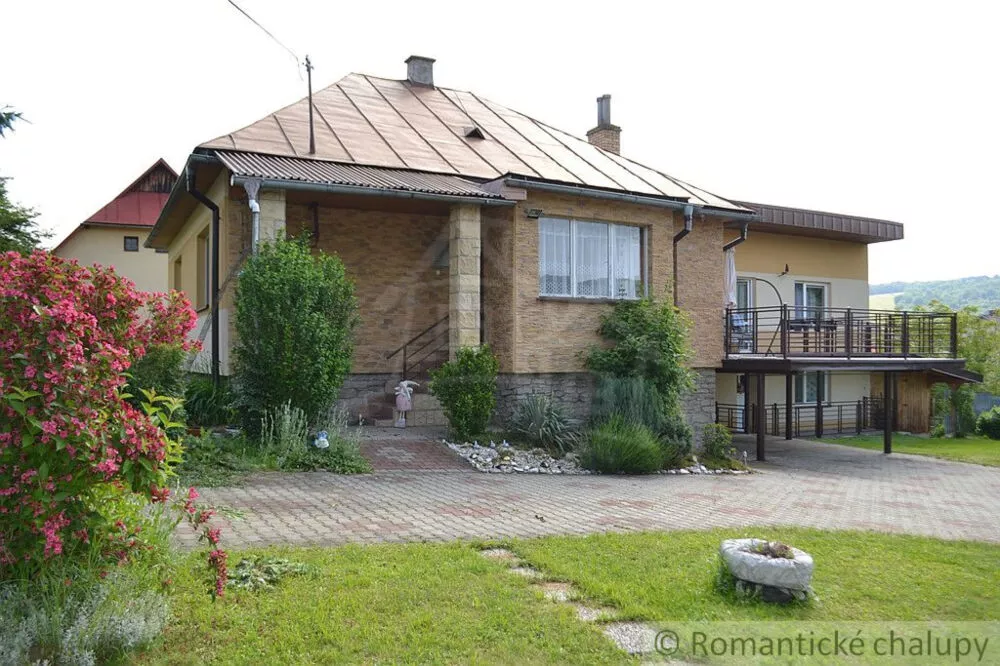 Rodinný dom na predaj 180m2, Ladomirová, 157111_0