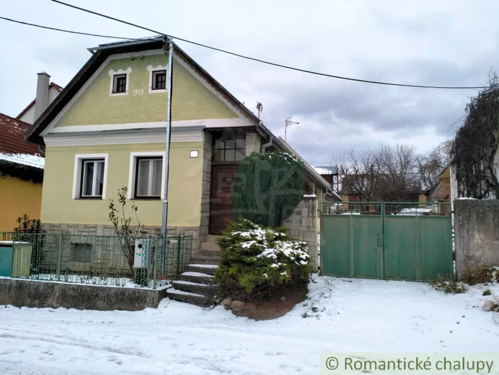 Rodinný dom na predaj 100m2, Adamovské Kochanovce, 176509_0